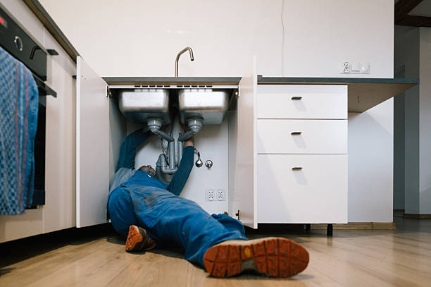 Professional Plumbing technician working in Williamsburg, VA